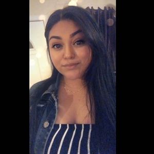 Meet your Posher, Cecilia